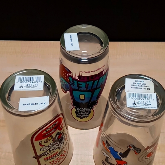 Walt Disney World - 3 Marathon Commemorative Pint Glasses - Picture 8 of 8